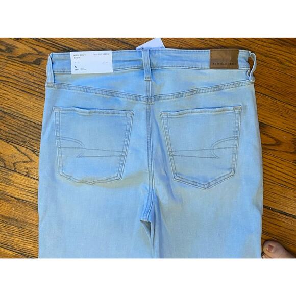 NWT American Eagle Kick Boot Crop Next Level Stretch Women’s 6 $60 Light Wash - Picture 2 of 8